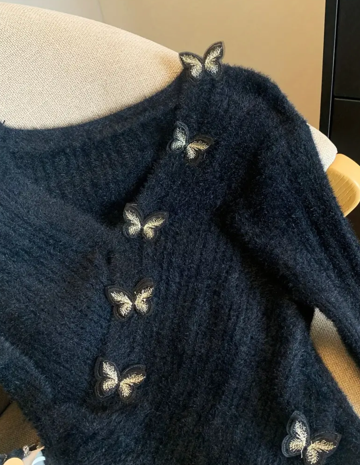 Elegant Butterfly V-Neck Cross Slim Knit Cardigan